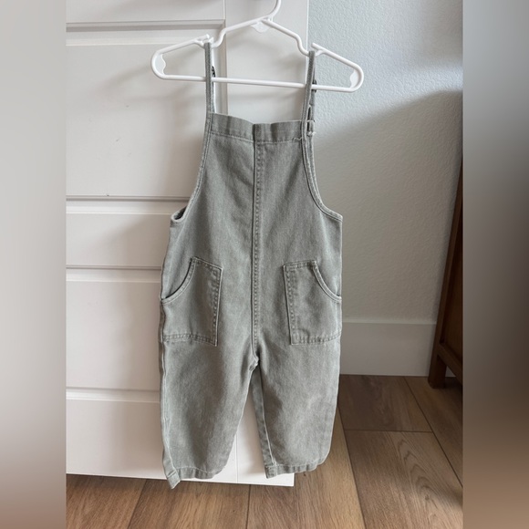 Rylee + Cru Iris Jumpsuit Washed Laurel 2-3 years - Picture 1 of 3